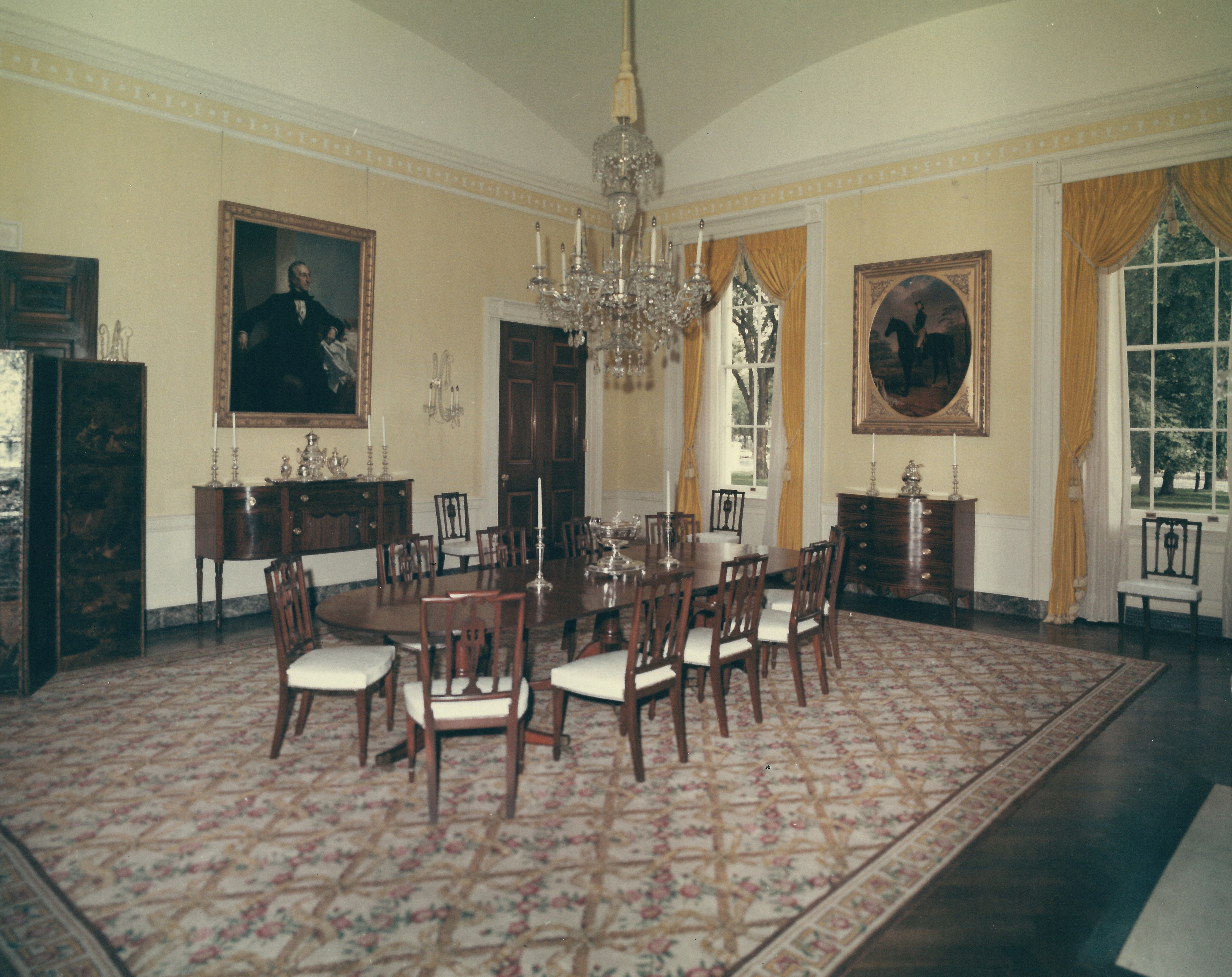 #3.old_family_dining_room_1963